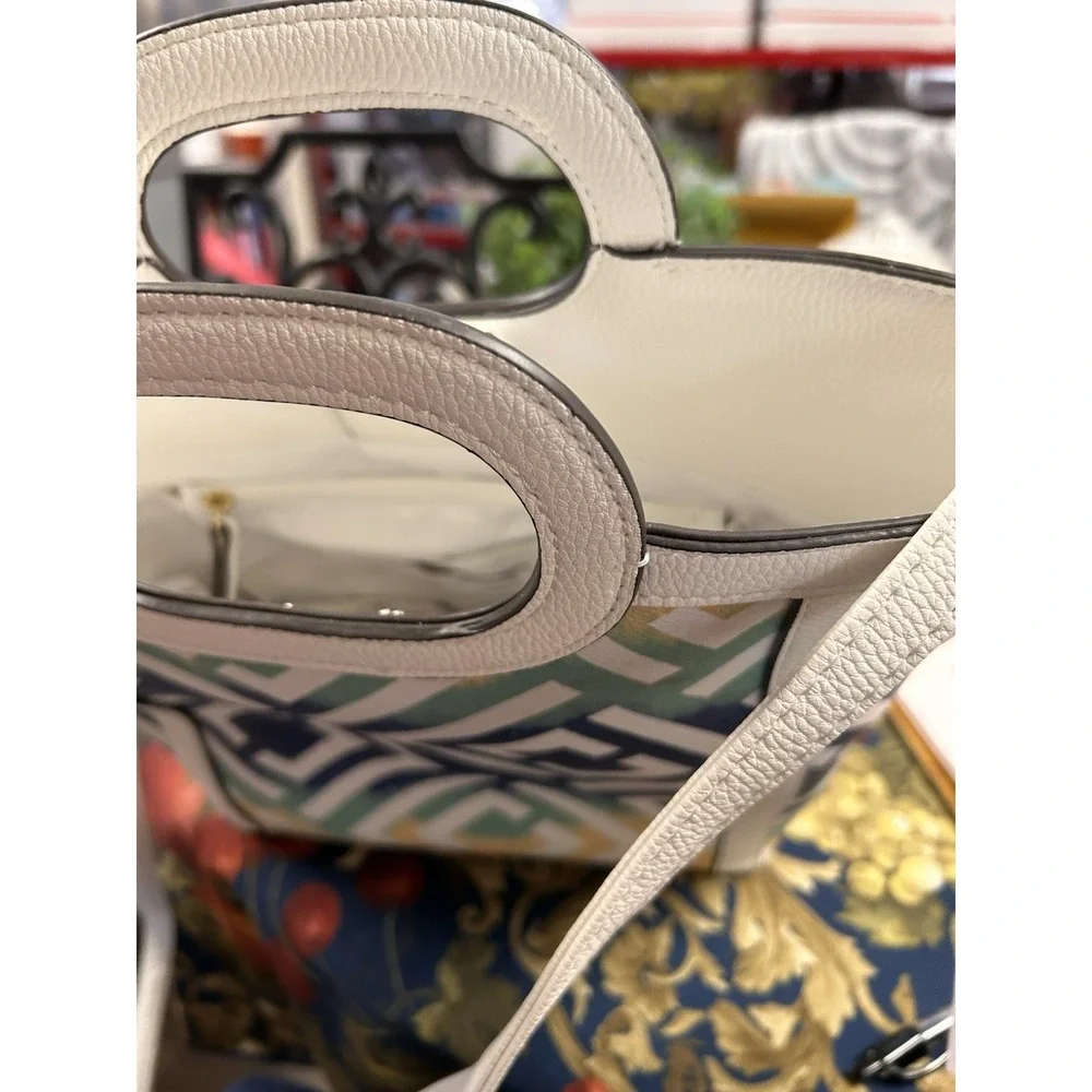 liz claiborne shoulder bag Multi Colored‎ Logo Tie Dye Snap Closure